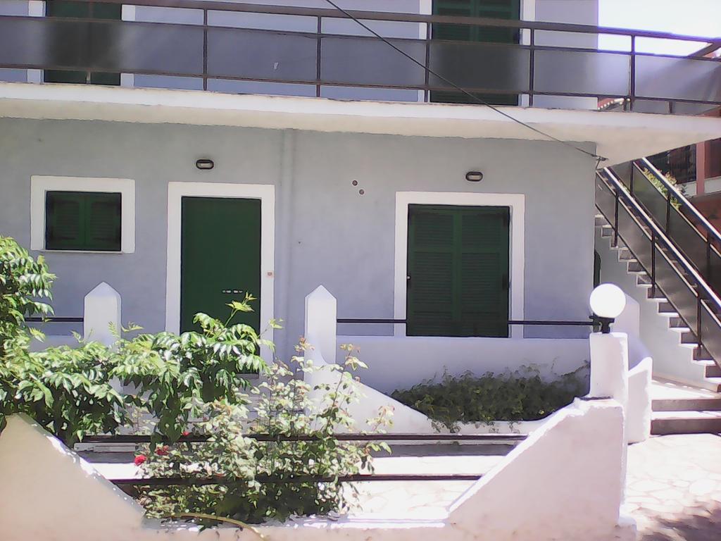 Alex Apartments Roda  Exterior photo